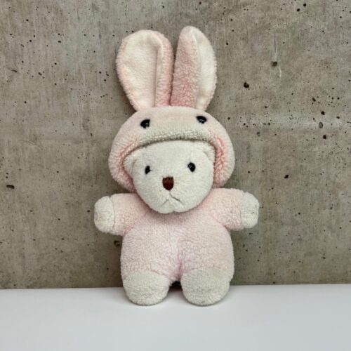 国内メーカー  サンレモ  全長約15㎝  ウサギのフードを被ったベアのぬいぐるみ:ビフォー1
