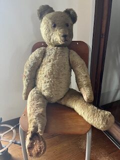 イギリス ロンドンの蚤の市で購入 アンティークベア 全長約80㎝