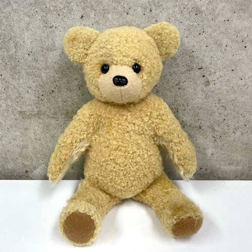 メーカー不明 2000年ごろ購入 全長約32㎝ ムートン毛皮のテディベア:アフター1